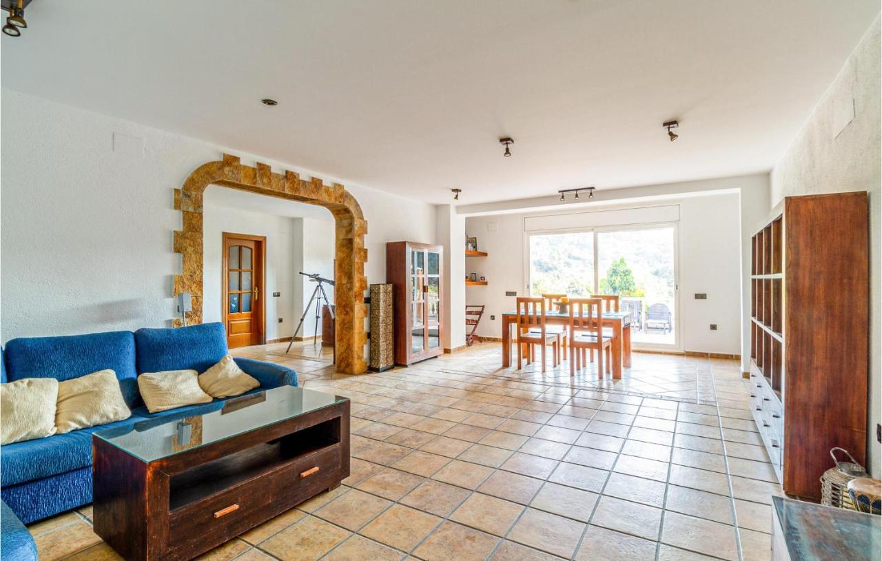 Stunning Home In Палафолс Екстериор снимка